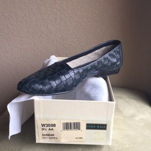 Cole Haan Dunbar Navy Flat 9.5N